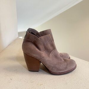 Kork-Ease Castaneda “Castle Suede” Brown Leather Bootie boots chunky size 8